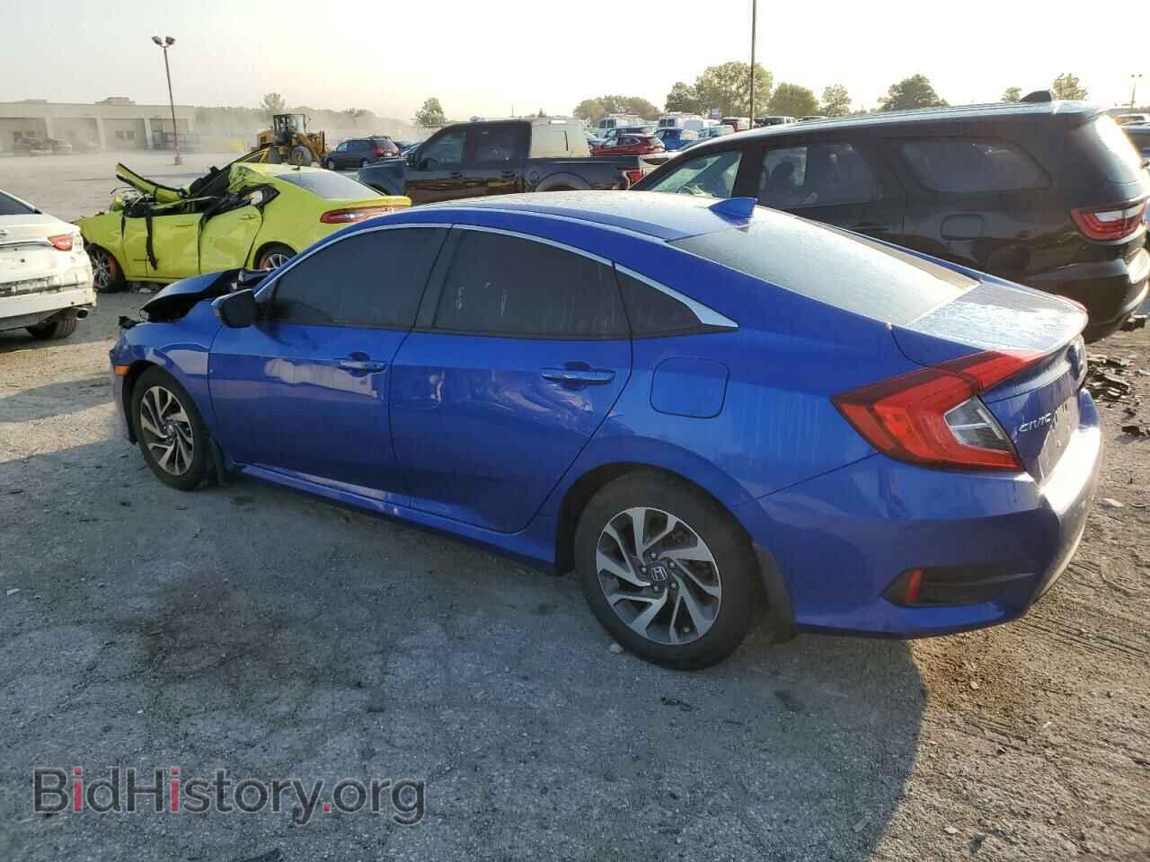 2018 HONDA CIVIC - VIN: 19XFC2F77JE023057 - Фото 2