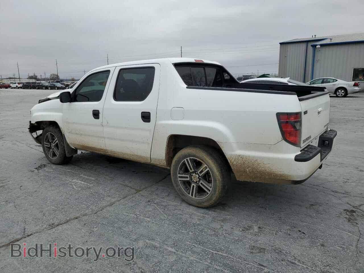 2013 HONDA RIDGELINE - VIN: 5FPYK1F78DB009759 - Фото 2