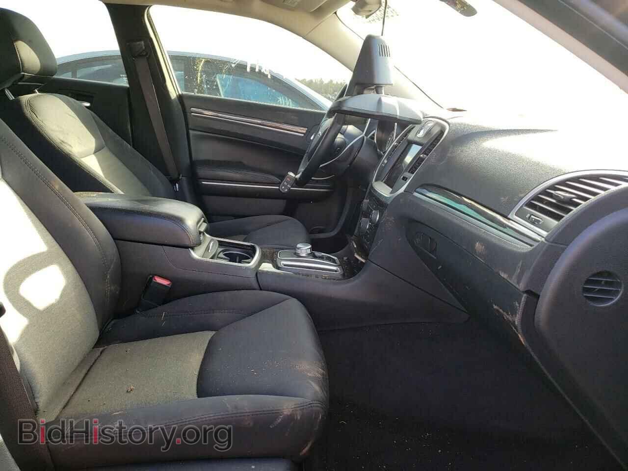 2018 CHRYSLER 300 - VIN: 2C3CCAAG9JH338357 - Фото 5