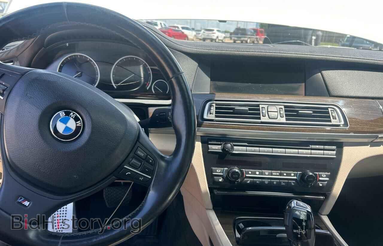 2012 BMW 7 SERIES - VIN: WBAKA8C59CDX01187 - Photo 9