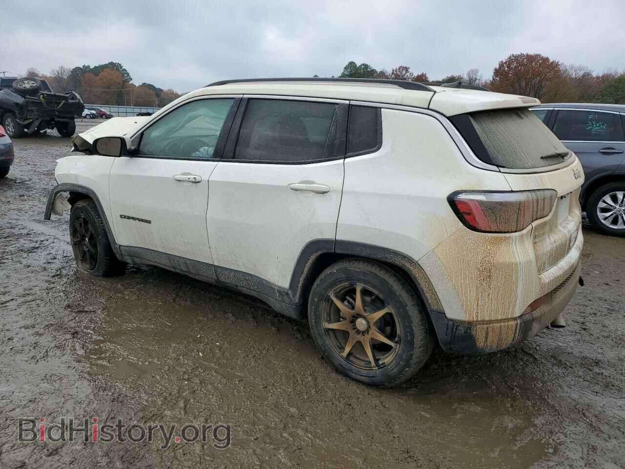 2019 JEEP COMPASS - VIN: 3C4NJCCB2KT679812 - Photo 2