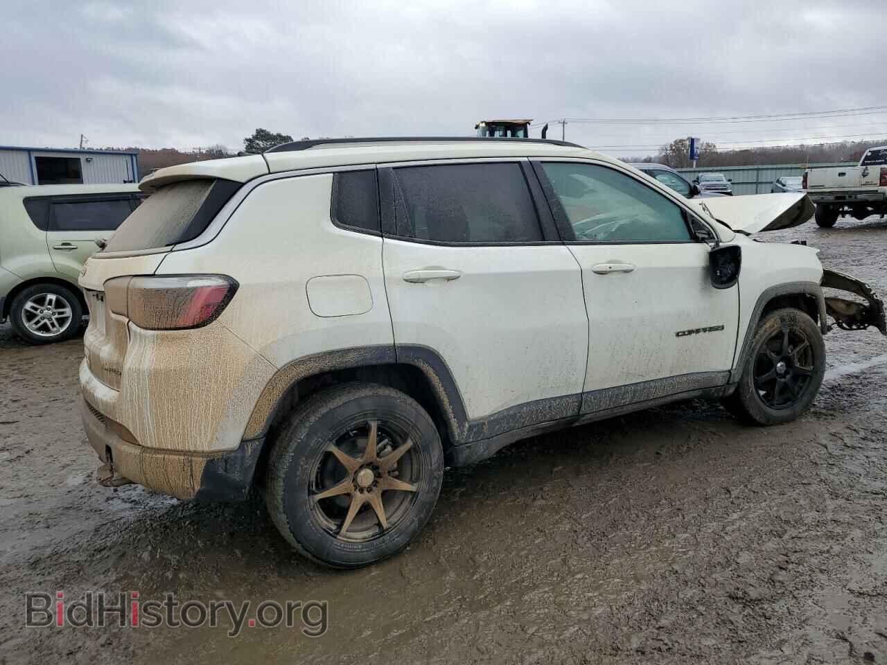 2019 JEEP COMPASS - VIN: 3C4NJCCB2KT679812 - Photo 3