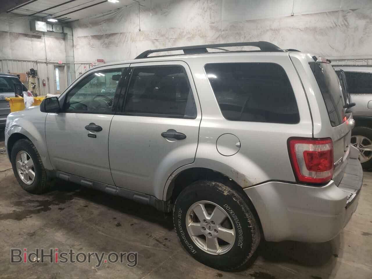 2011 FORD ESCAPE - VIN: 1FMCU0D77BKB71937 - Фото 2