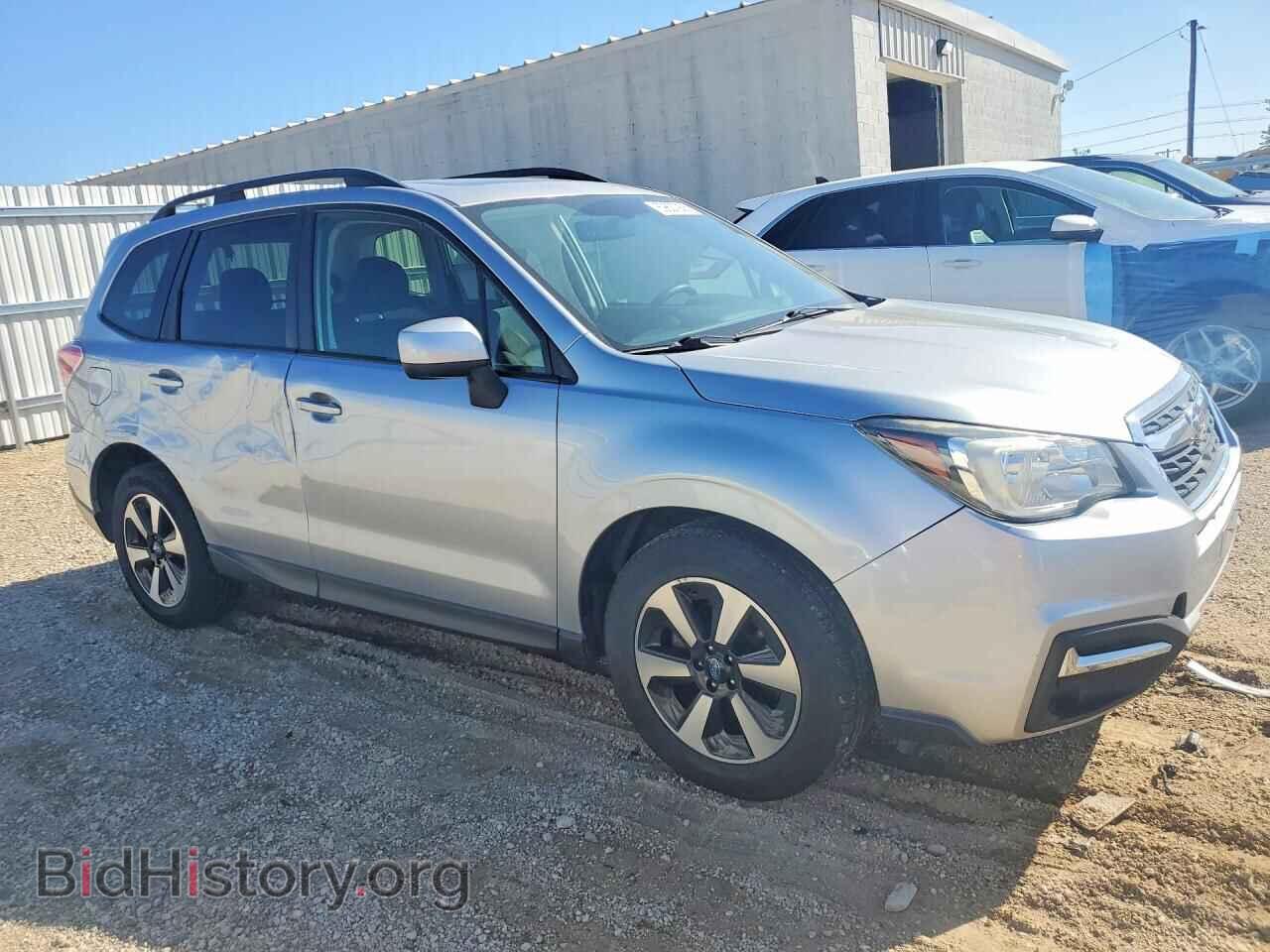 2017 SUBARU FORESTER - VIN: JF2SJAEC0HH411959 - Фото 4