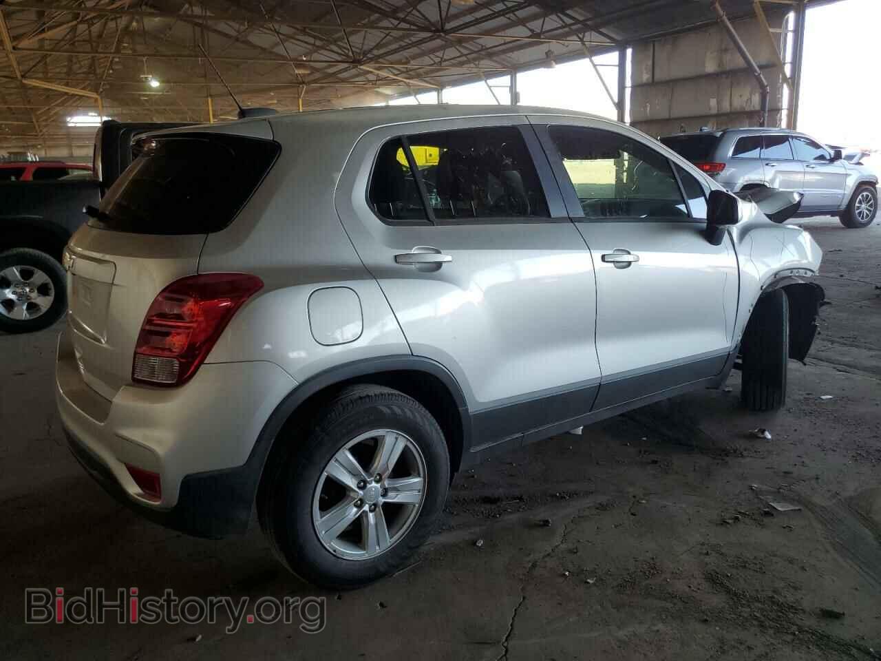 2019 CHEVROLET TRAX - VIN: 3GNCJKSB8KL336562 - Фото 3