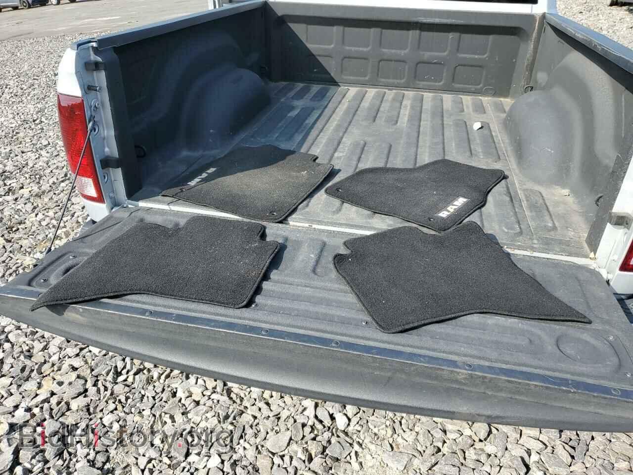 2017 RAM 1500 - VIN: 1C6RR7FG5HS795323 - Фото 12
