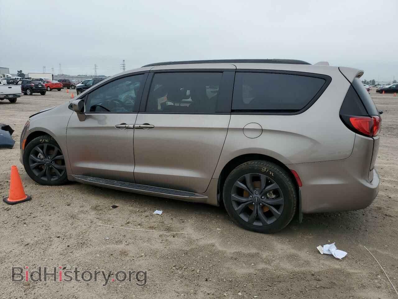 2018 CHRYSLER PACIFICA - VIN: 2C4RC1BG2JR197484 - Photo 2