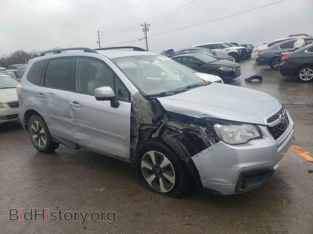 2017 SUBARU FORESTER - VIN: JF2SJAGC2HH570088 - Фото 4