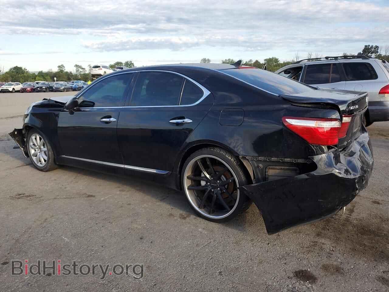 2007 LEXUS LS460 - VIN: JTHBL46F675029839 - Photo 2
