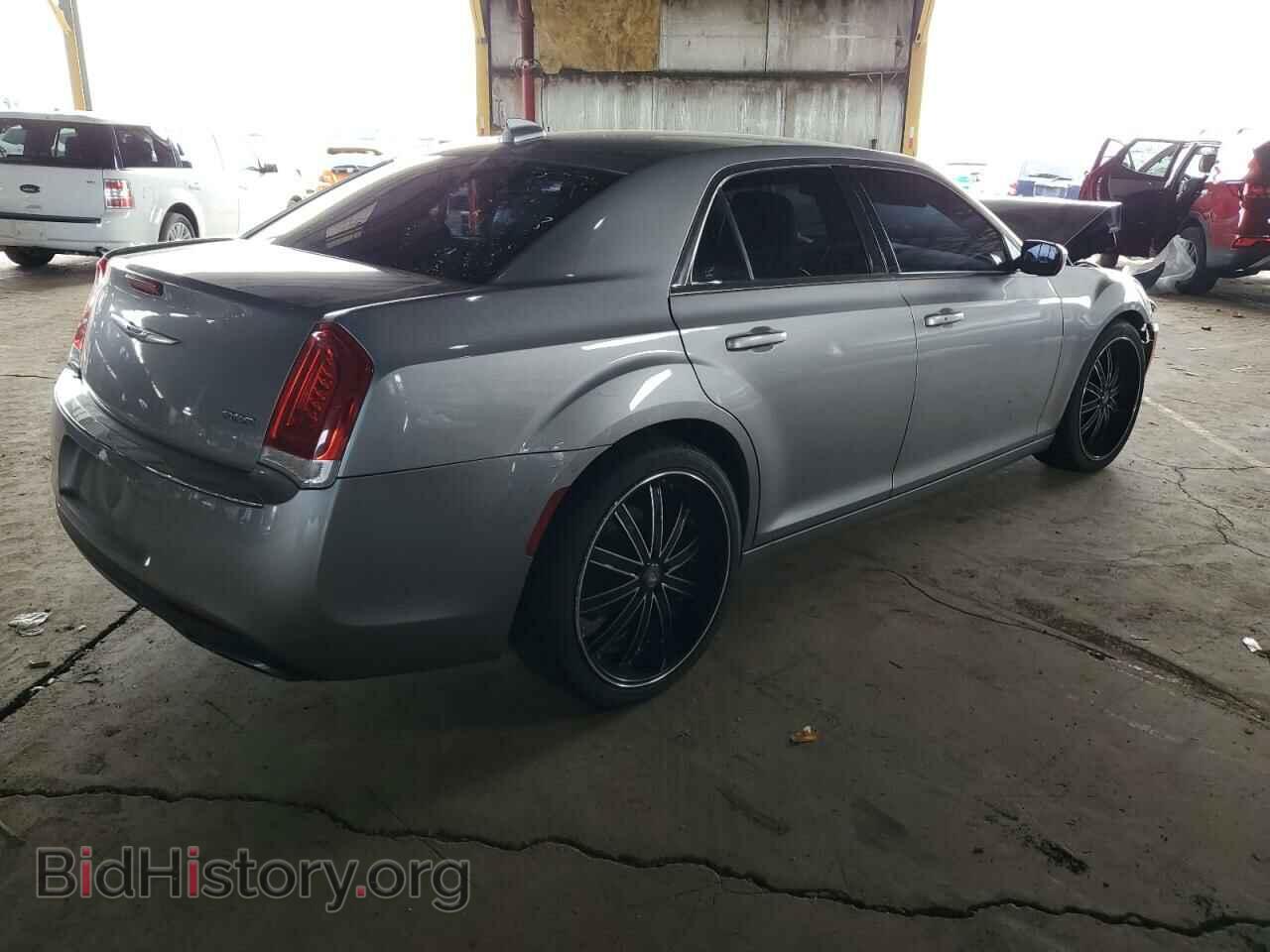 2015 CHRYSLER 300 - VIN: 2C3CCAAG1FH891723 - Фото 3