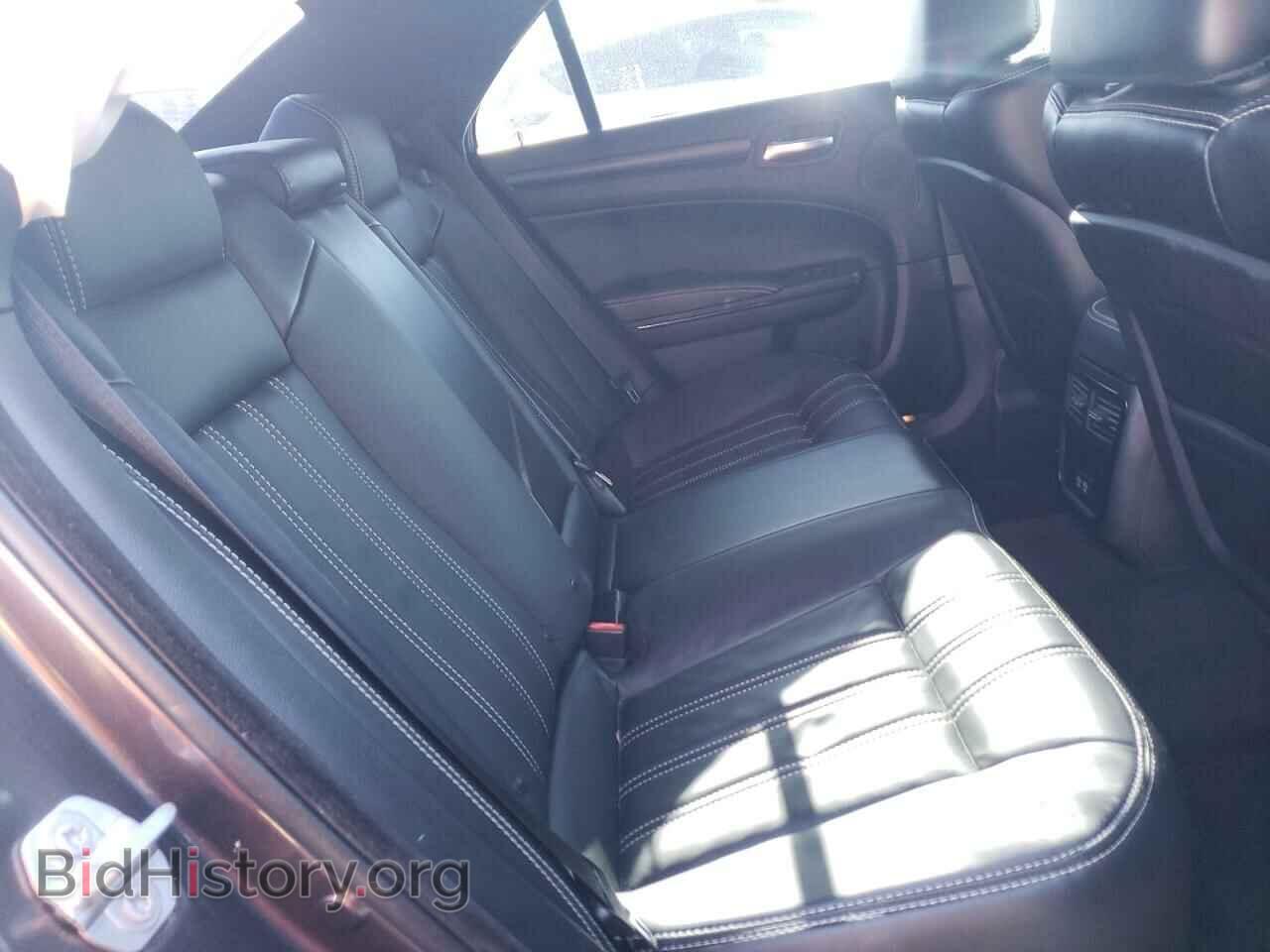 2016 CHRYSLER 300 - VIN: 2C3CCAGG5GH225053 - Фото 6