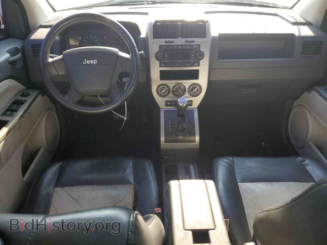 2007 JEEP COMPASS - VIN: 1J8FT57W17D204536 - Photo 8
