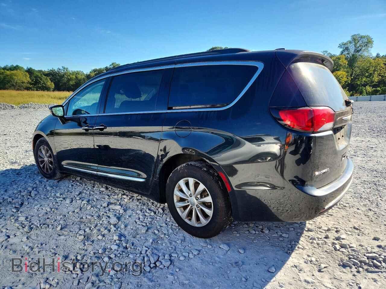2017 CHRYSLER PACIFICA - VIN: 2C4RC1BG6HR667400 - Photo 2
