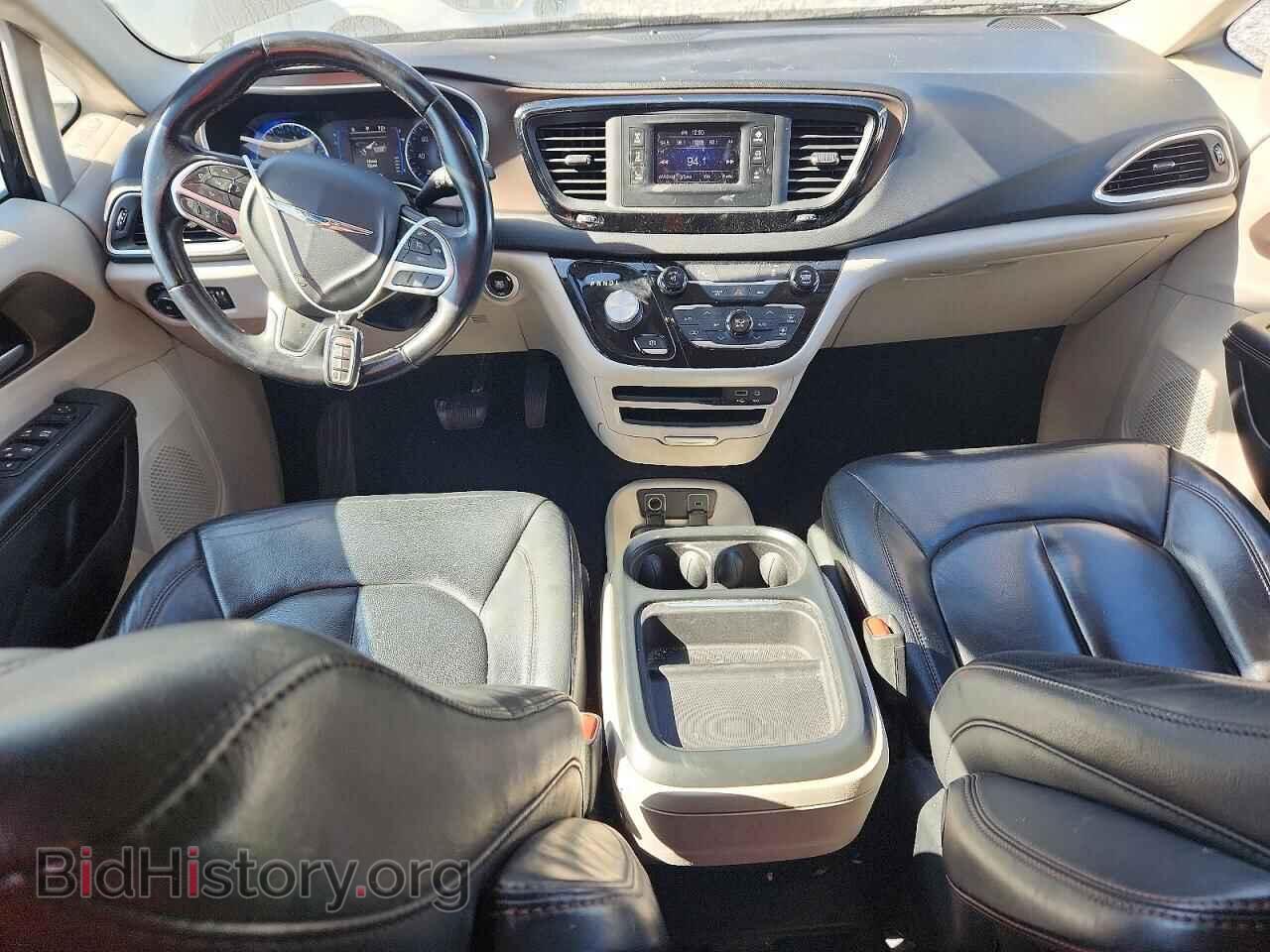 2017 CHRYSLER PACIFICA - VIN: 2C4RC1BG6HR667400 - Photo 8
