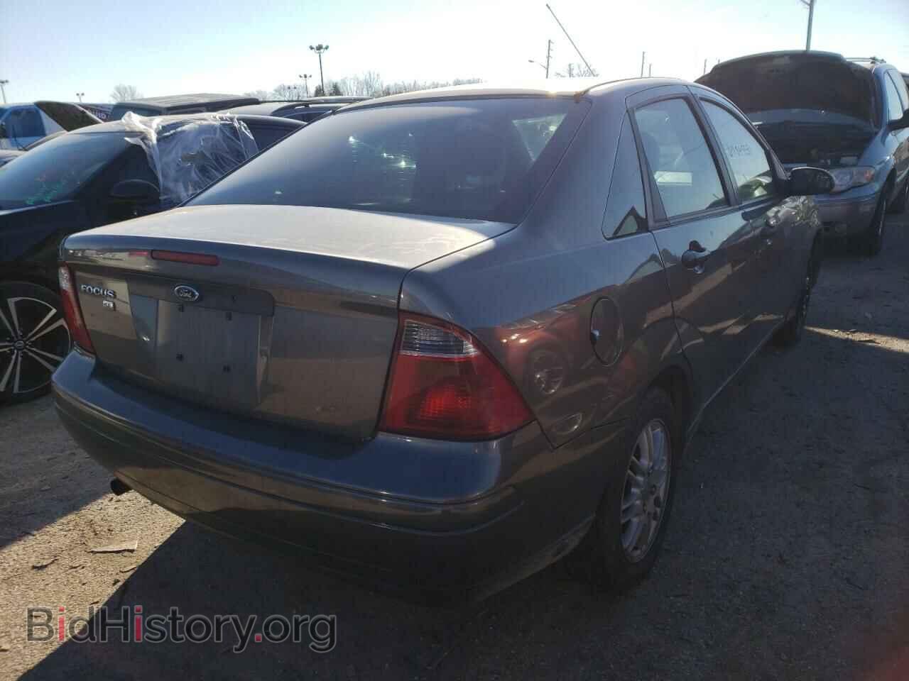 2007 FORD FOCUS - VIN: 1FAFP34NX7W358720 - Фото 4