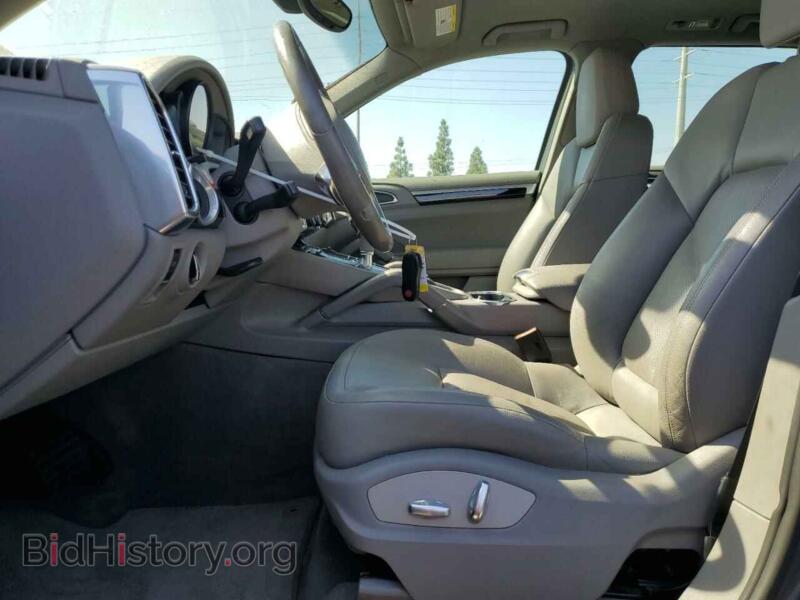 2012 Porsche CAYENNE (VIN WP1AA2A23CLA02677) — photo 7 of 13