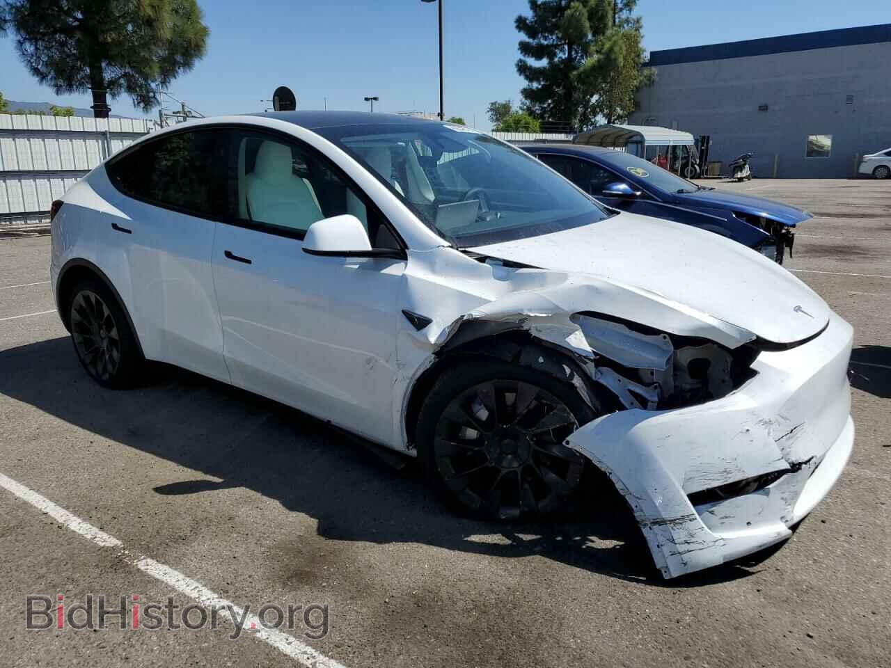 2024 TESLA MODEL Y - VIN: 7SAYGDEE7RA225542 - Фото 4