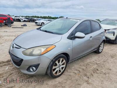 2013 Mazda 2, серебристый — VIN JM1DE1LY4D0160804, Copart
