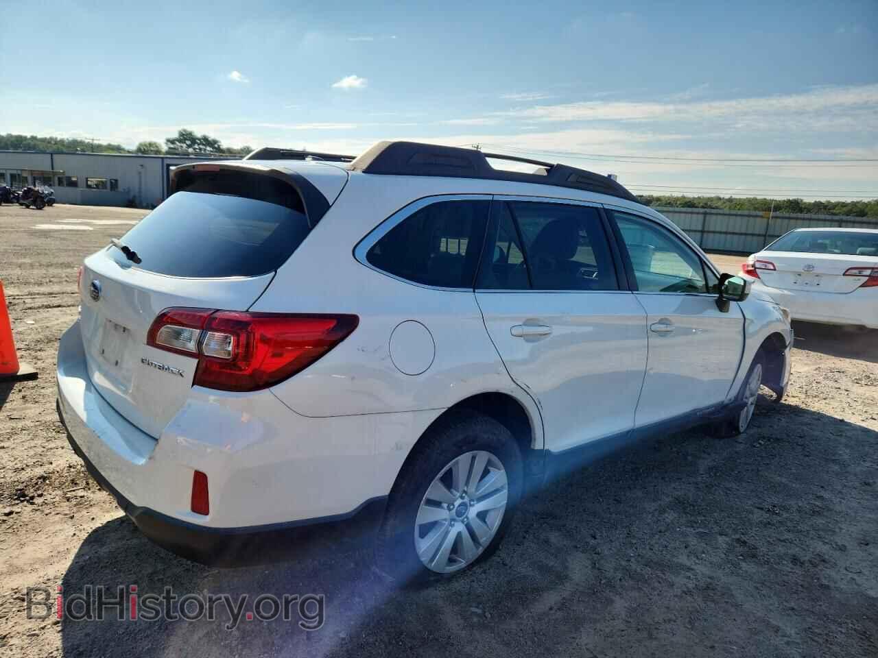 2015 SUBARU OUTBACK - VIN: 4S4BSBCC8F3214662 - Фото 3
