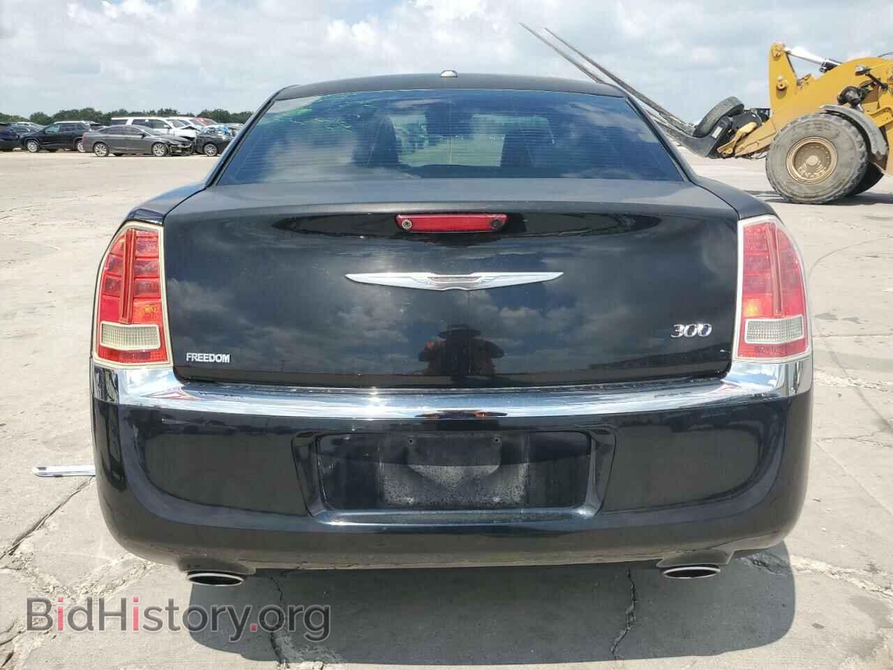 2014 CHRYSLER 300 - VIN: 2C3CCAAG2EH269355 - Фото 6