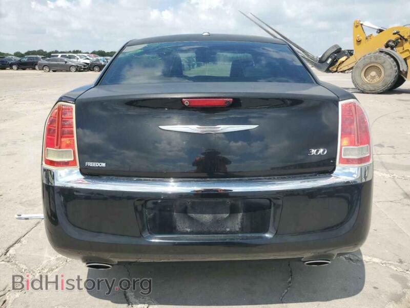 2014 Chrysler 300 (VIN 2C3CCAAG2EH269355) — фото 6 из 13