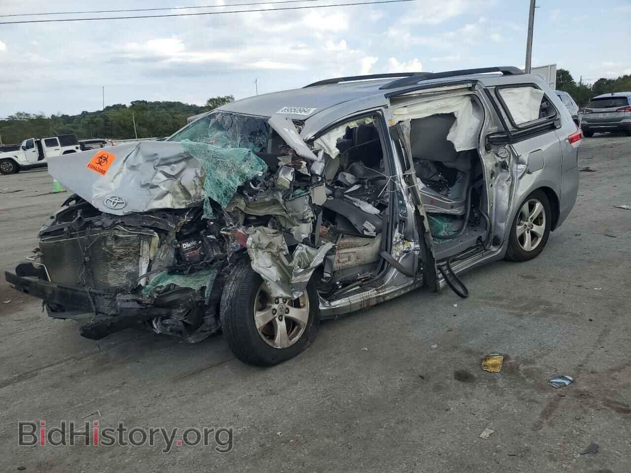 Photo 5TDKK3DC5CS264082 - TOYOTA All Models 2012