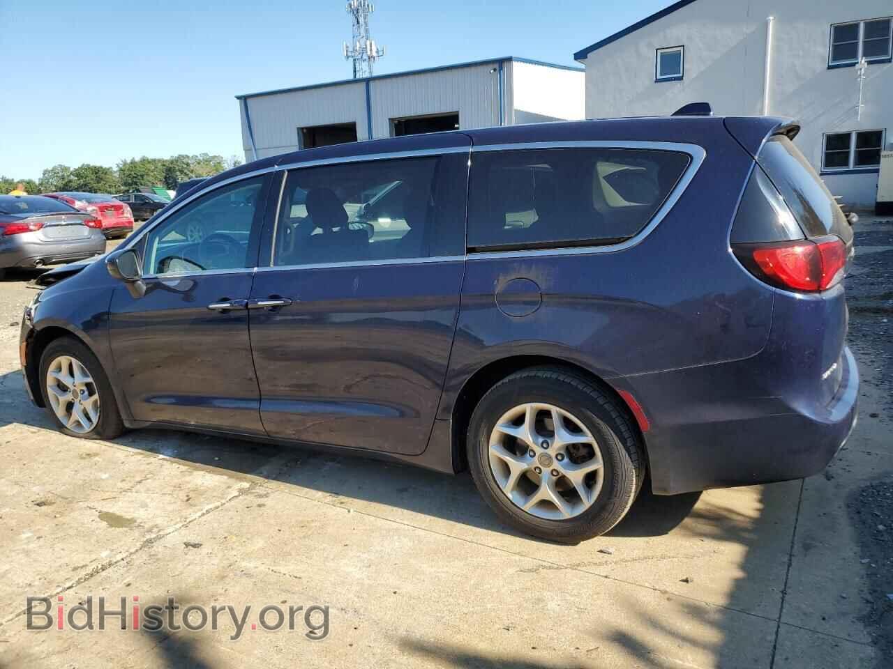 2017 CHRYSLER PACIFICA - VIN: 2C4RC1BG8HR811397 - Фото 2