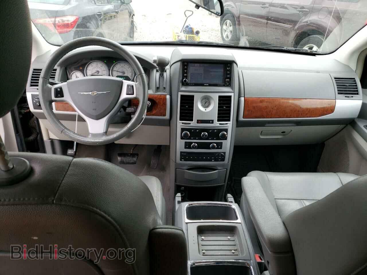 2008 CHRYSLER MINIVAN - VIN: 2A8HR54P48R792967 - Фото 8
