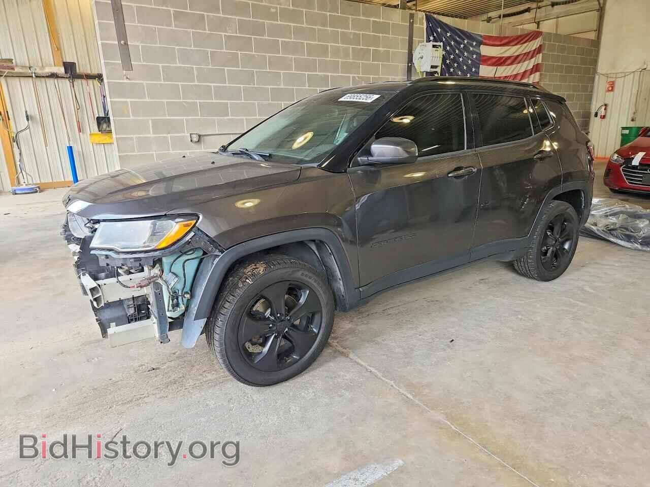 Фотография 3C4NJDBB1JT337645 - JEEP COMPASS 2018