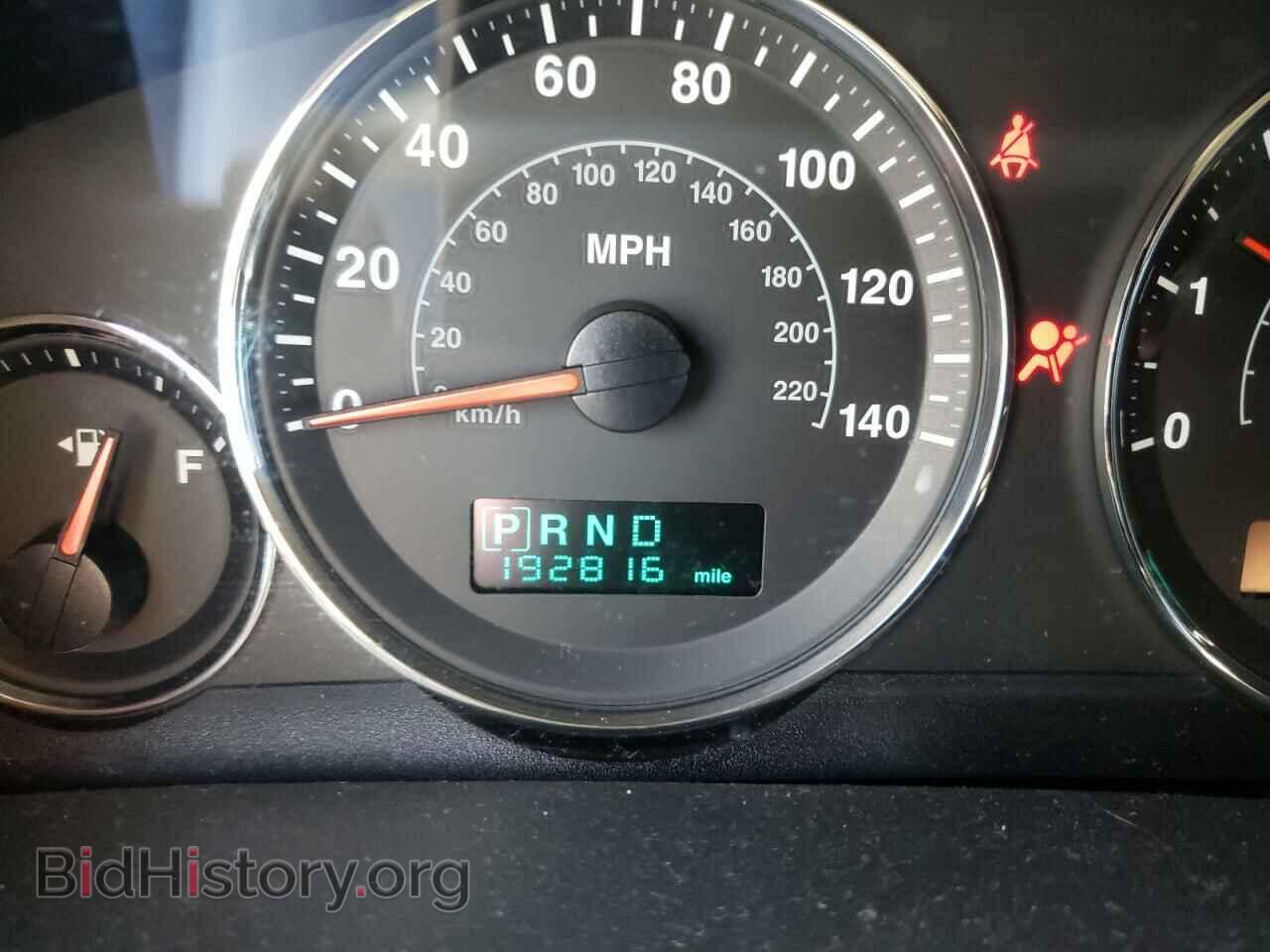 2007 JEEP COMMANDER - VIN: 1J8HG48K07C598801 - Photo 8