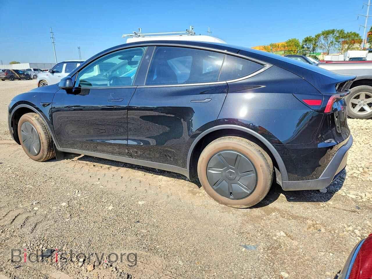 2026 TESLA MODEL Y - VIN: 7SAYGDED6TA697083 - Photo 2