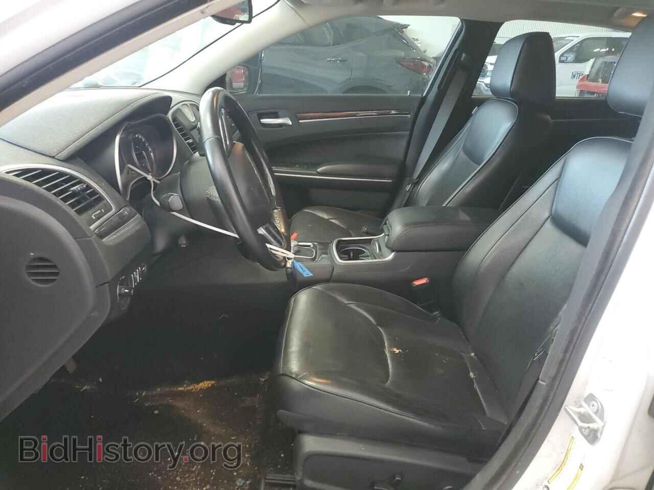 2019 CHRYSLER 300 - VIN: 2C3CCAKG6KH586548 - Фото 7