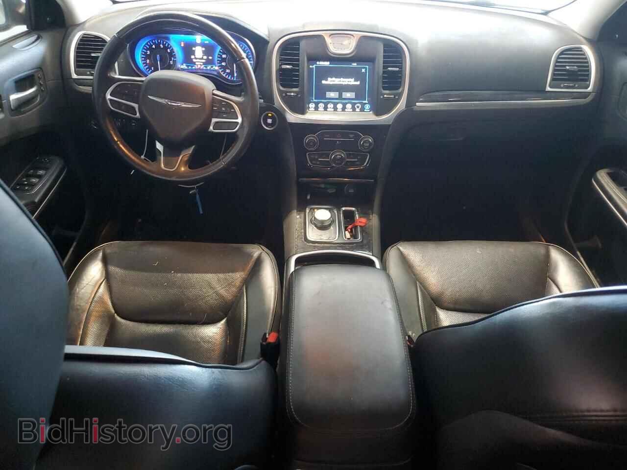 2019 CHRYSLER 300 - VIN: 2C3CCAKG6KH586548 - Фото 8