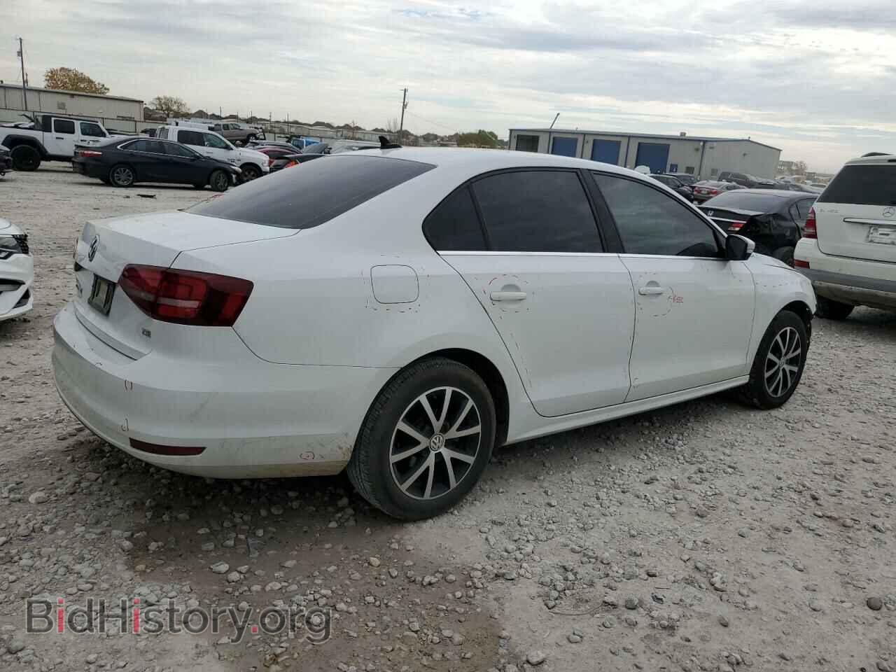 2017 VOLKSWAGEN JETTA - VIN: 3VWDB7AJ3HM398192 - Фото 3