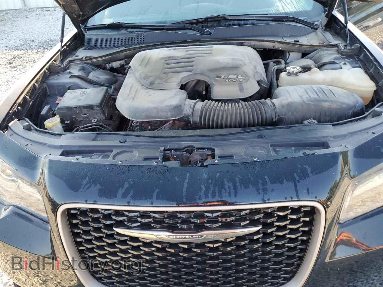 2017 CHRYSLER 300 - VIN: 2C3CCABG5HH506374 - Фото 11