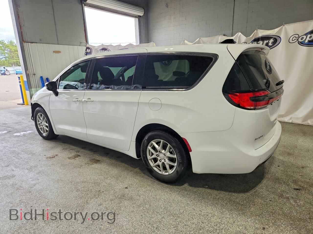 2027 CHRYSLER PACIFICA - VIN: 2C4RC1BG1VR559102 - Photo 2