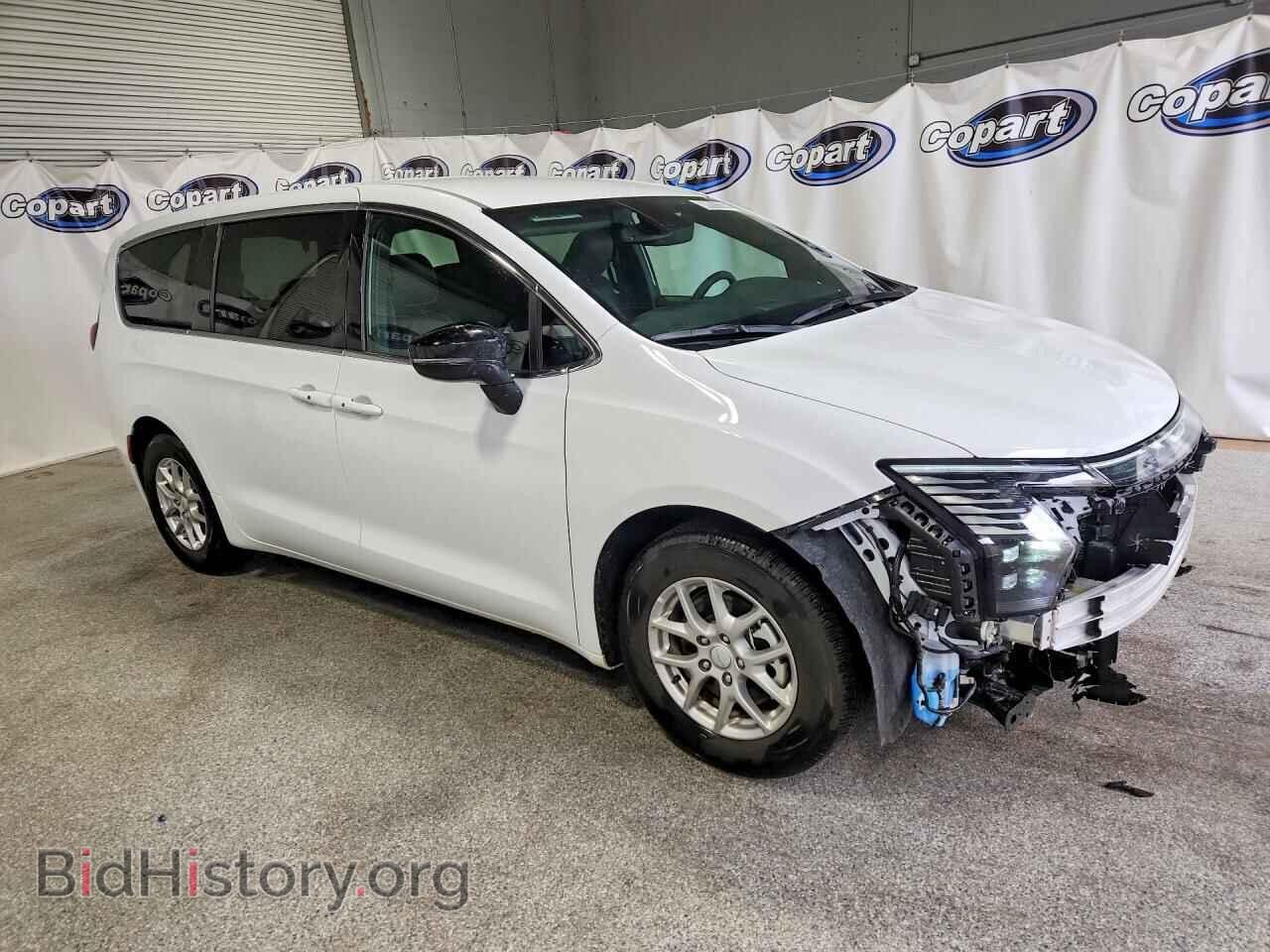 2027 CHRYSLER PACIFICA - VIN: 2C4RC1BG1VR559102 - Photo 4