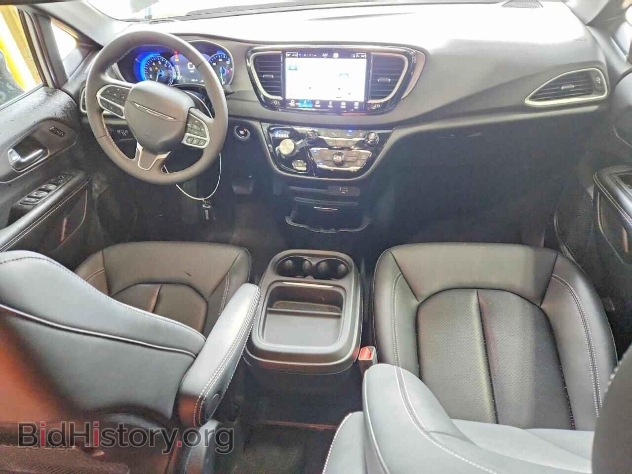 2027 CHRYSLER PACIFICA - VIN: 2C4RC1BG1VR559102 - Photo 8