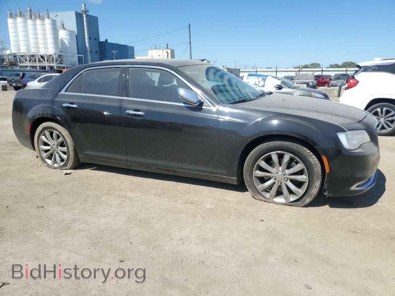2016 CHRYSLER 300 - VIN: 2C3CCAKG2GH164431 - Фото 4