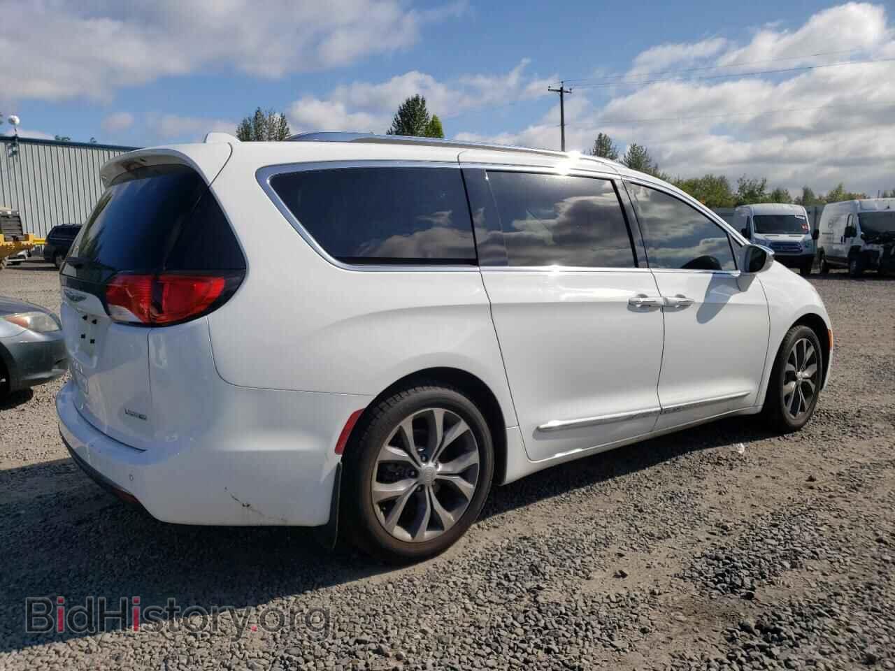 2017 CHRYSLER PACIFICA - VIN: 2C4RC1GG7HR695487 - Фото 3