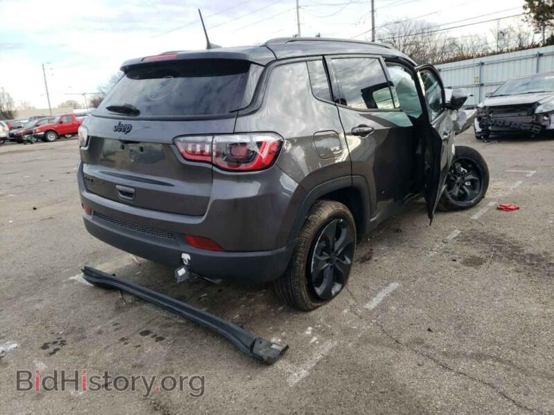 2021 Jeep COMPASS (VIN 3C4NJDBB9MT533272) — фото 4 из 10