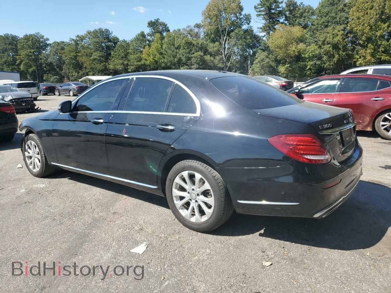 2017 MERCEDES-BENZ E-CLASS - VIN: WDDZF4KBXHA216560 - Фото 2