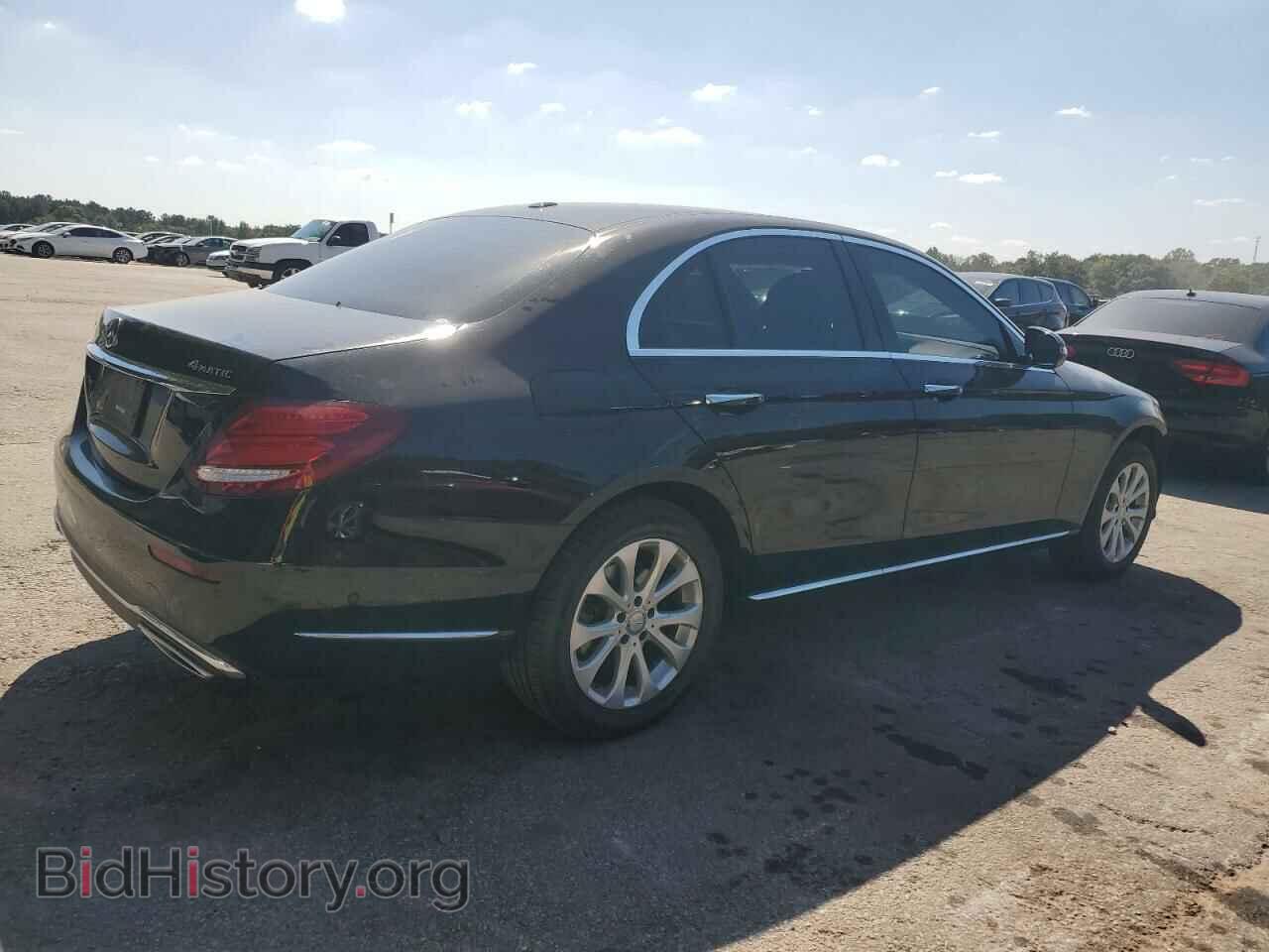 2017 MERCEDES-BENZ E-CLASS - VIN: WDDZF4KBXHA216560 - Фото 3