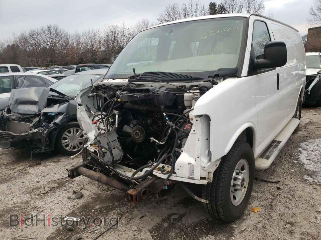 2014 GMC SAVANA - VIN: 1GTW7FCA2E1915723 - Фото 2