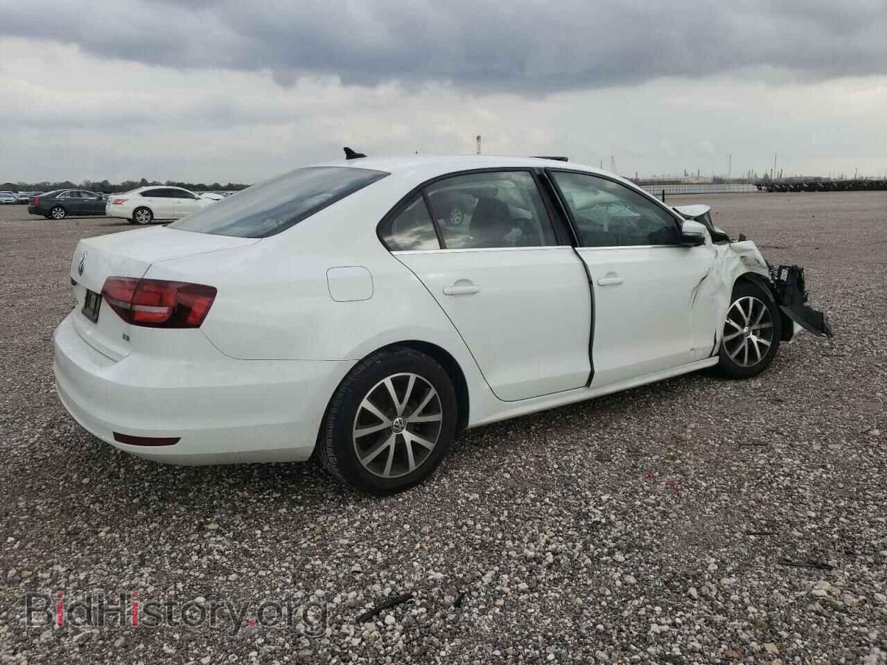2017 VOLKSWAGEN JETTA - VIN: 3VWDB7AJ5HM360091 - Фото 3