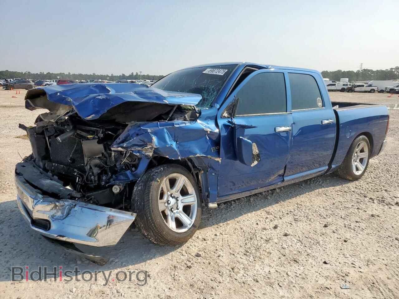 Photo 1D7RB1CT6BS500657 - DODGE All Models 2011