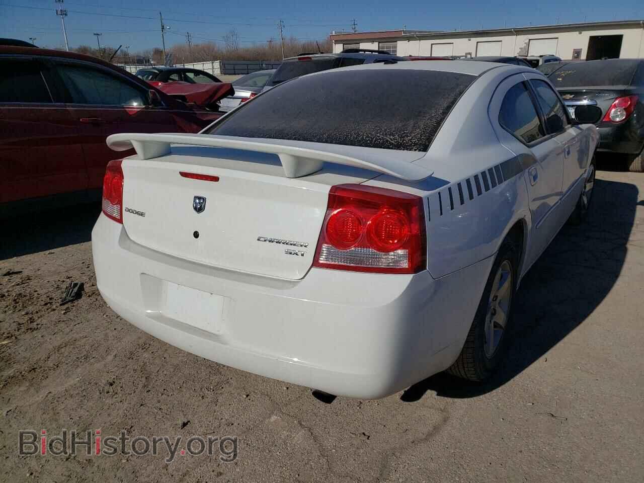 2010 DODGE CHARGER - VIN: 2B3CA3CV7AH308154 - Фото 4