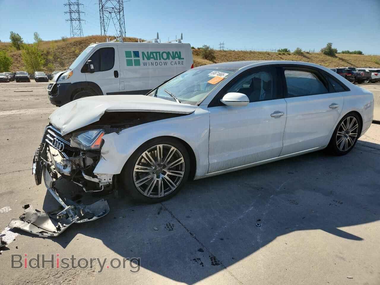 Photo WAURVAFD5CN010715 - AUDI A8 2012