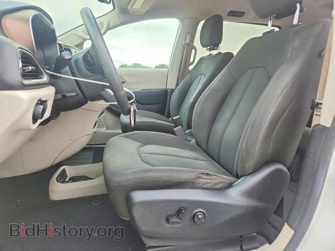 2017 CHRYSLER PACIFICA - VIN: 2C4RC1CGXHR598077 - Photo 7