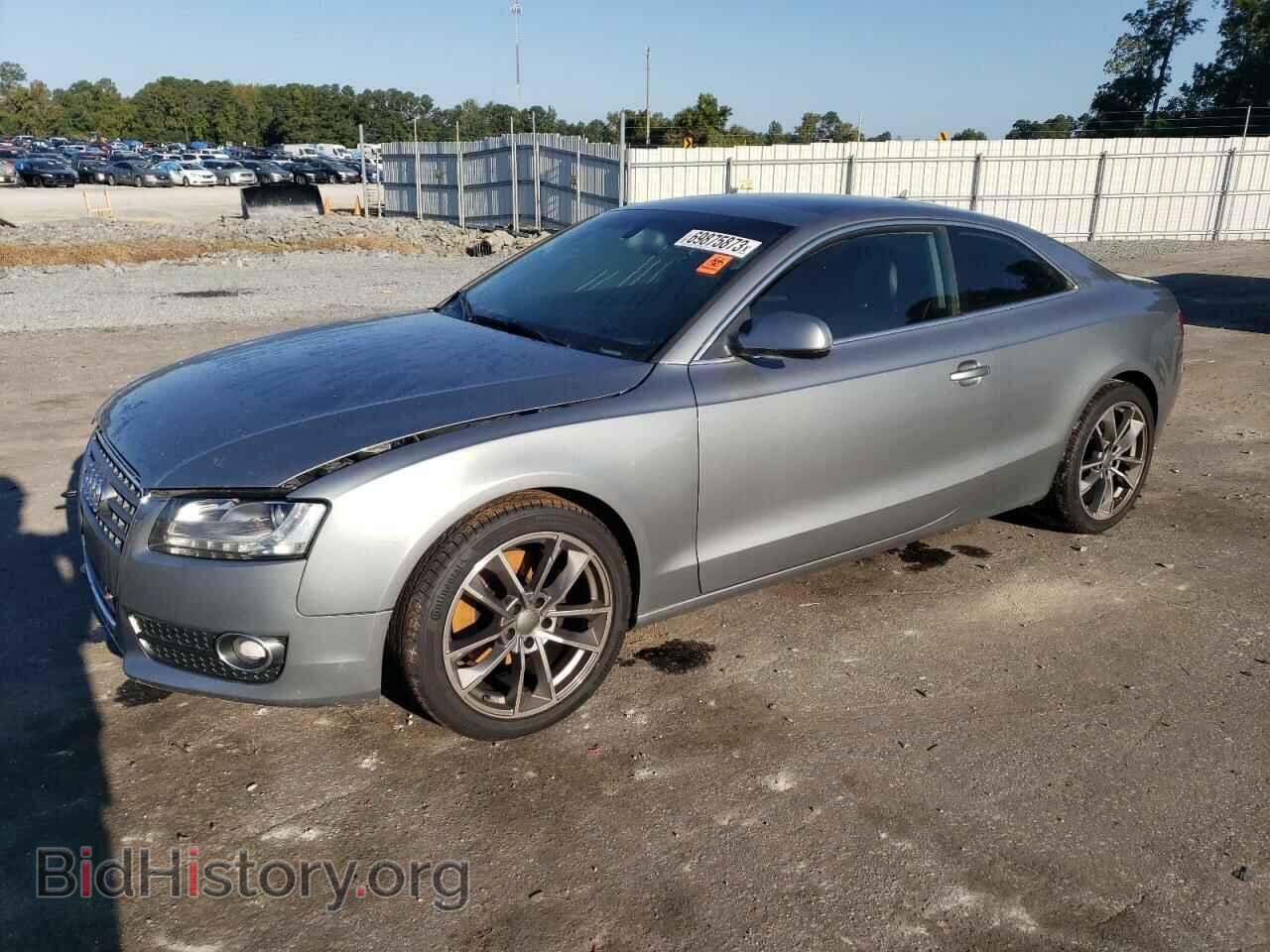Фотография WAULFAFR7AA080610 - AUDI A5 2010